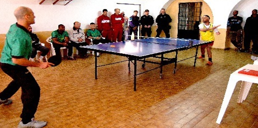 O ténis de mesa é outra das modalidades praticadas por grande número de reclusos em Alcoentre